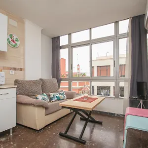 Muy Centrico, Tranquilo Y Acogedor **a/c-wifi** Sevilla